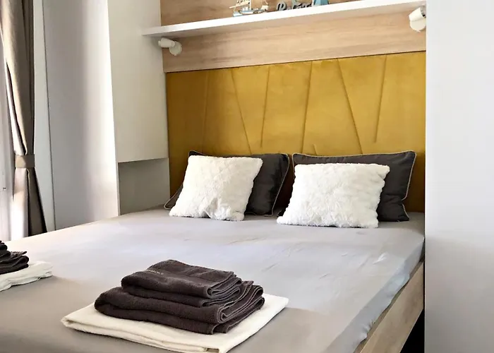 Mobile Homes Sea Princess Campsite Biograd Na Moru