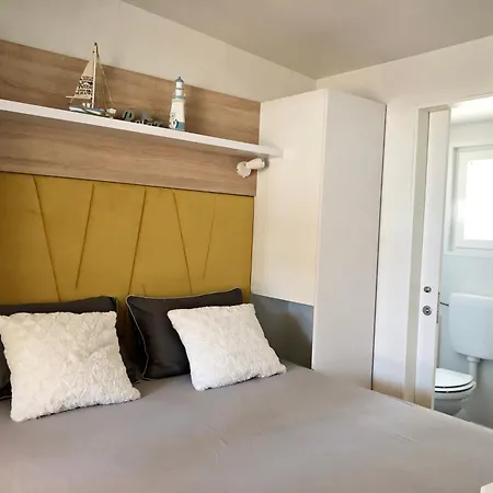 Mobile Homes Sea Princess * Biograd Na Moru